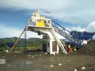 YHZS50 Mobile Concrete Batching Plant , 50 cbm Mobile Concrete Mixing Plant